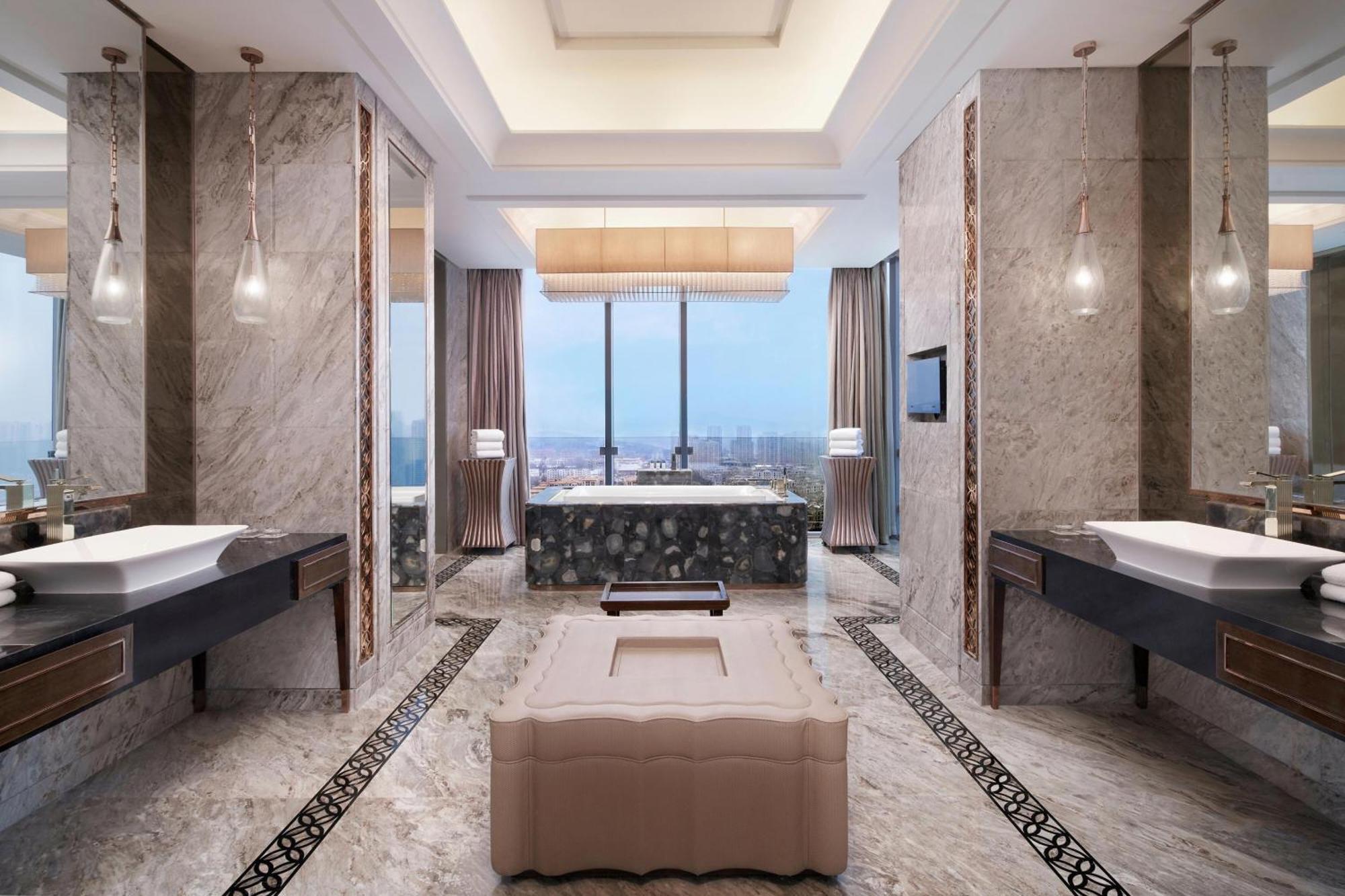 Sheraton Qingdao Licang Hotel Eksteriør billede